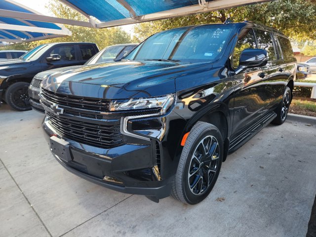 2023 Chevrolet Suburban RST 2