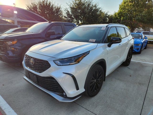 2023 Toyota Highlander XSE 3