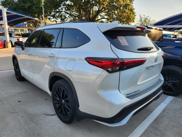 2023 Toyota Highlander XSE 6