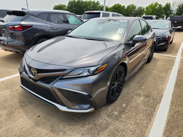 2023 Toyota Camry XSE 3