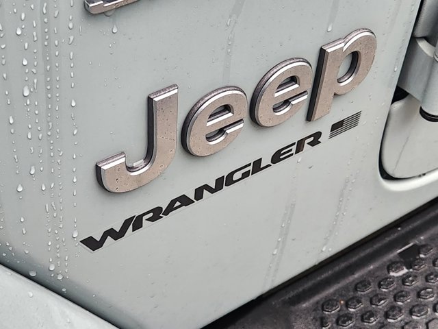 2023 Jeep Wrangler Sahara 7