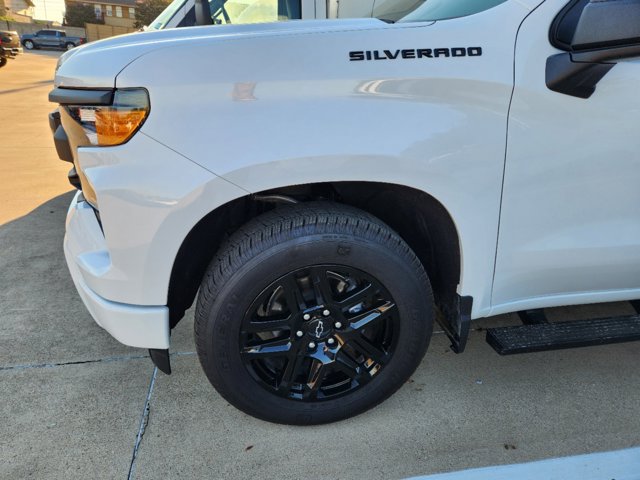 2023 Chevrolet Silverado 1500 Custom 7