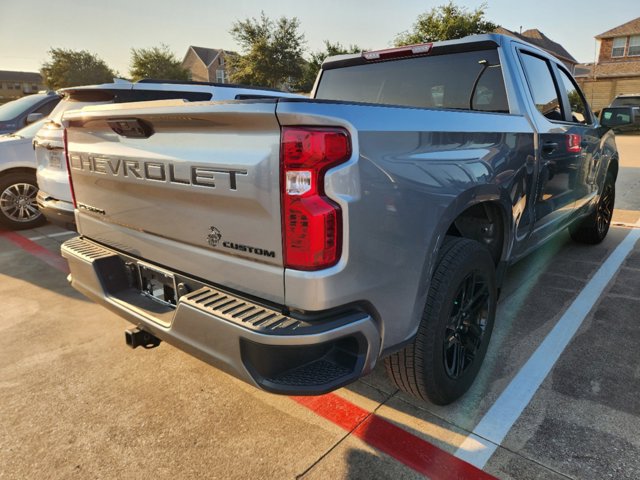 2023 Chevrolet Silverado 1500 Custom 4