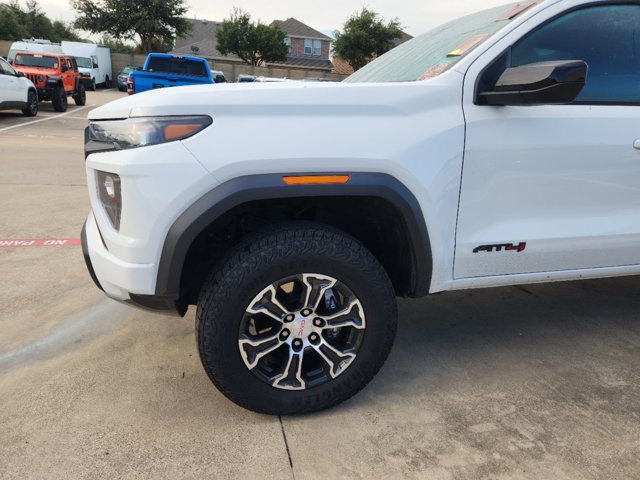 2024 GMC Canyon 4WD AT4 7