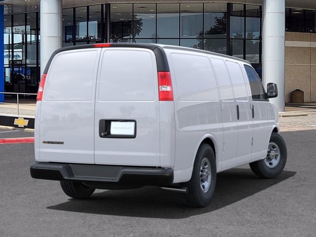 2024 Chevrolet Express Cargo Van  4