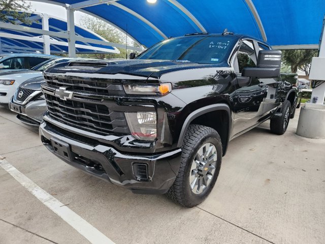 2024 Chevrolet Silverado 2500HD Custom 2