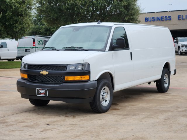 2024 Chevrolet Express Cargo Van  4