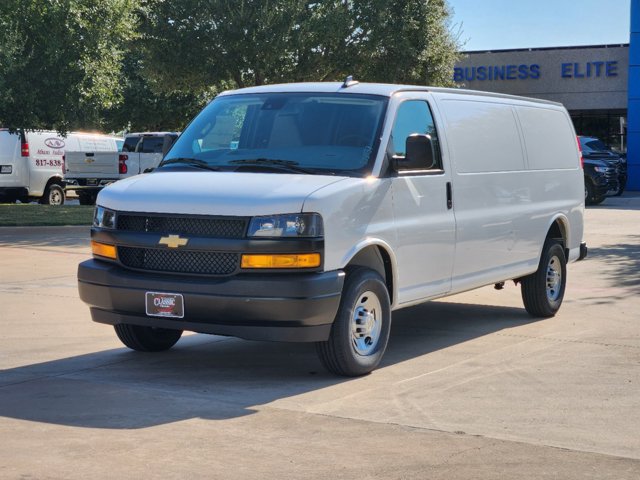 2024 Chevrolet Express Cargo Van  3