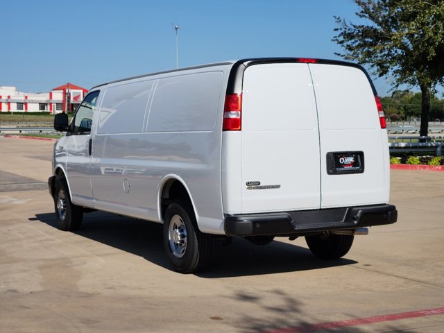 2024 Chevrolet Express Cargo Van  5