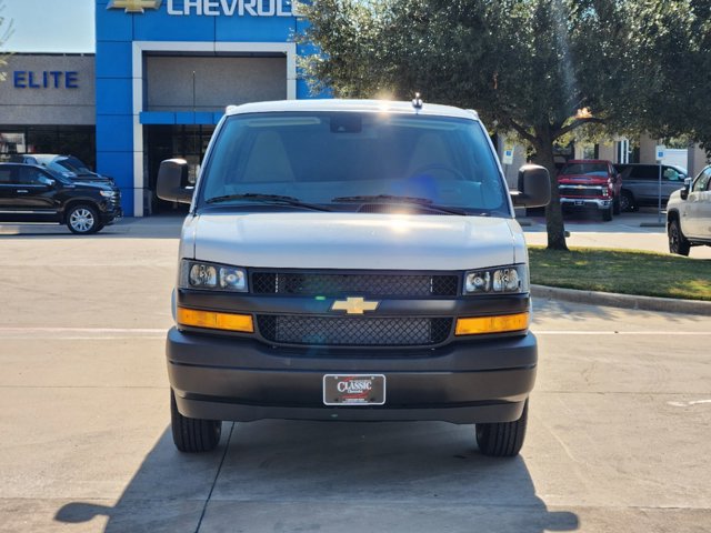 2024 Chevrolet Express Cargo Van  3