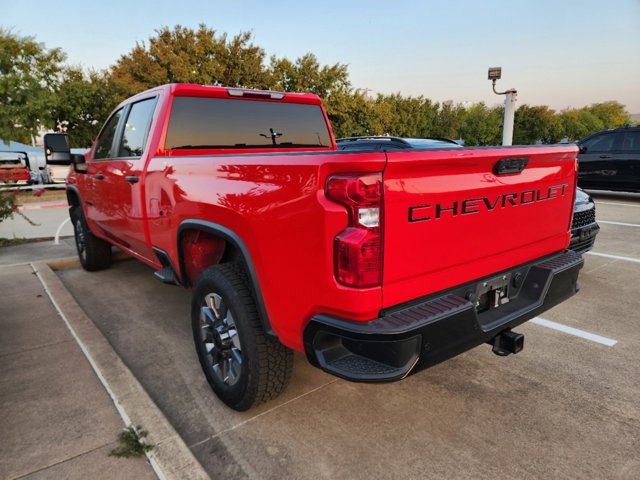 2024 Chevrolet Silverado 2500HD Custom 3