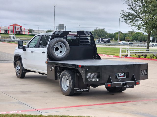 2024 Chevrolet Silverado 3500HD CC Work Truck 2