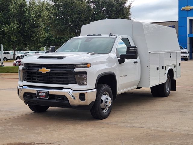 2024 Chevrolet Silverado 3500HD CC Work Truck 3