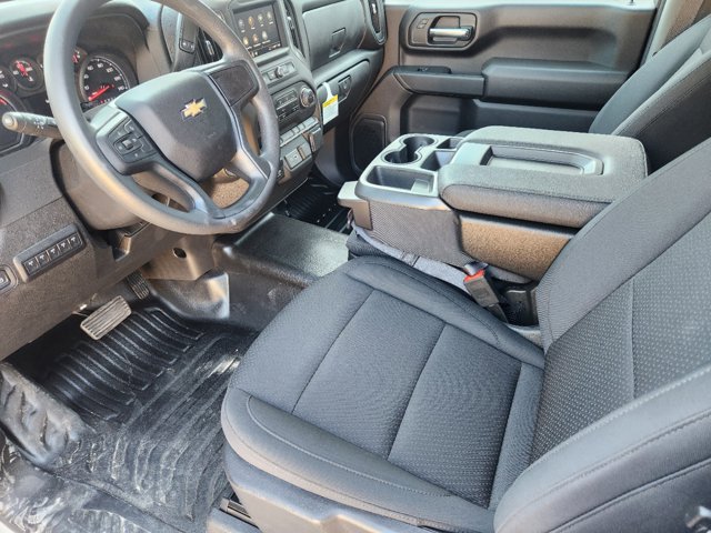 2024 Chevrolet Silverado 3500HD CC Work Truck 3