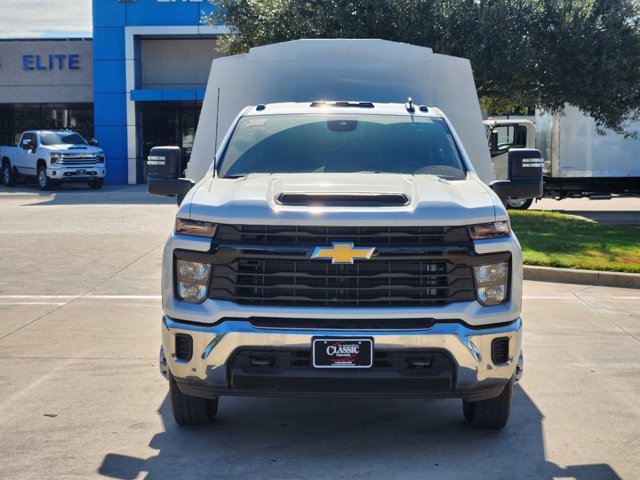 2024 Chevrolet Silverado 3500HD CC Work Truck 9