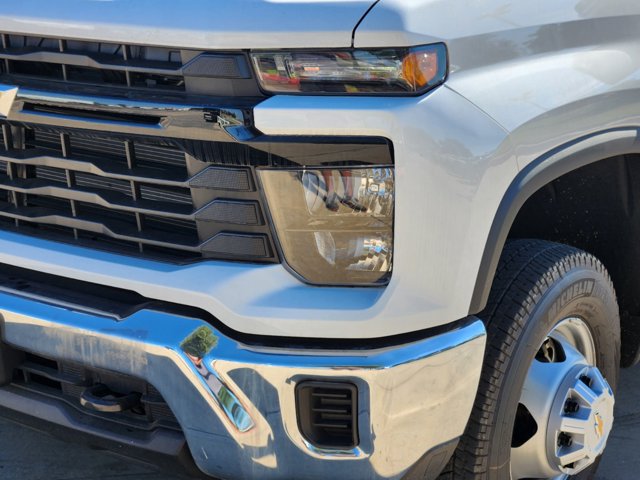 2024 Chevrolet Silverado 3500HD CC Work Truck 15