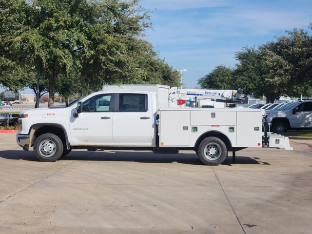 2024 Chevrolet Silverado 3500HD CC Work Truck 11