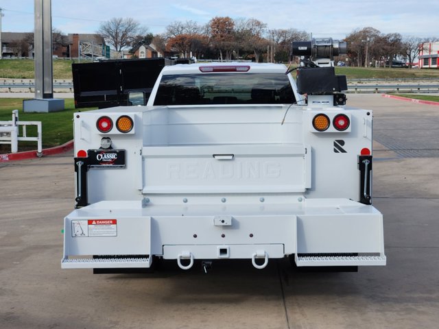 2024 Chevrolet Silverado 3500HD CC Work Truck 12