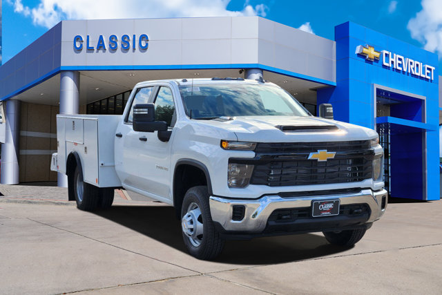 2024 Chevrolet Silverado 3500HD CC Work Truck 35