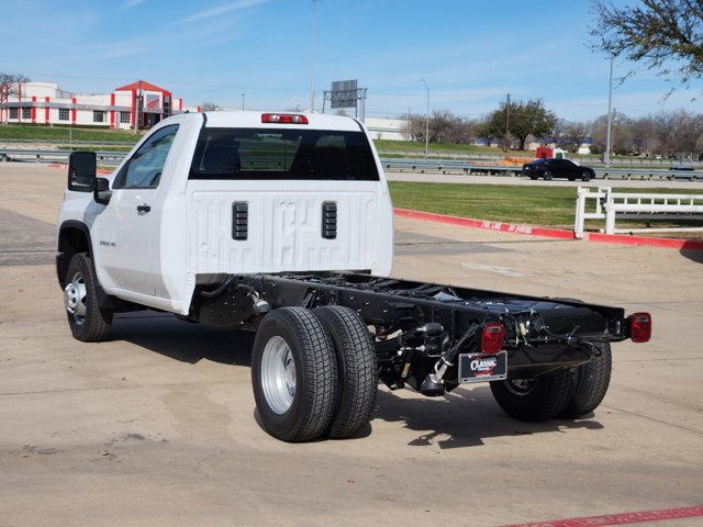 2024 Chevrolet Silverado 3500HD CC Work Truck 3