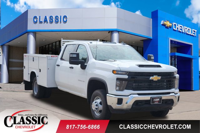 2024 Chevrolet Silverado 3500HD CC Work Truck 1