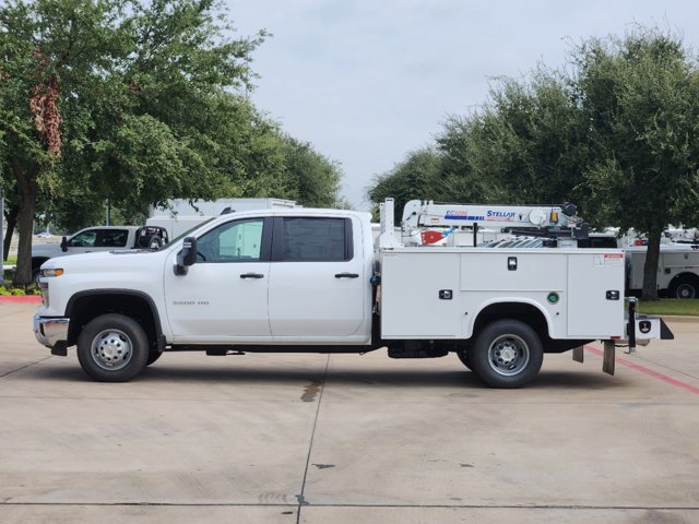 2024 Chevrolet Silverado 3500HD CC Work Truck 12