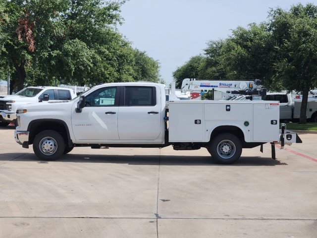 2024 Chevrolet Silverado 3500HD CC Work Truck 11