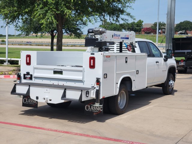 2024 Chevrolet Silverado 3500HD CC Work Truck 13