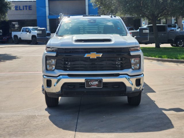 2024 Chevrolet Silverado 3500HD CC Work Truck 2