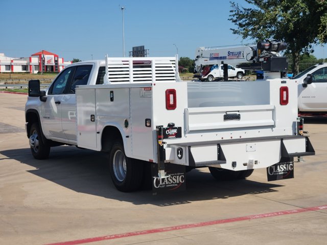 2024 Chevrolet Silverado 3500HD CC Work Truck 5