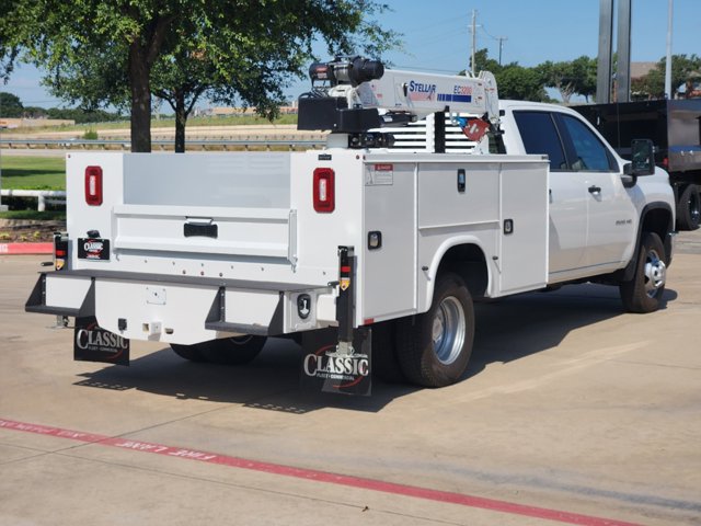 2024 Chevrolet Silverado 3500HD CC Work Truck 7