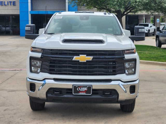 2024 Chevrolet Silverado 3500HD CC Work Truck 9