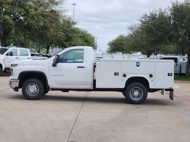 2024 Chevrolet Silverado 3500HD CC Work Truck 11