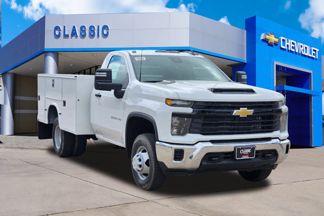 2024 Chevrolet Silverado 3500HD CC Work Truck 32