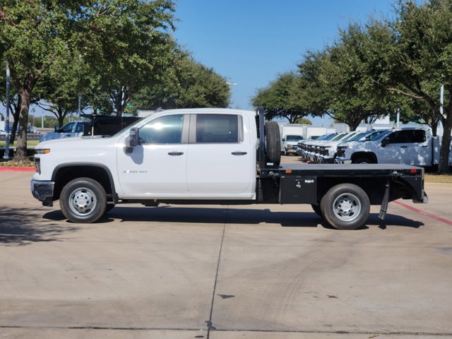 2024 Chevrolet Silverado 3500HD CC Work Truck 11