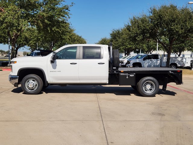 2024 Chevrolet Silverado 3500HD CC Work Truck 10