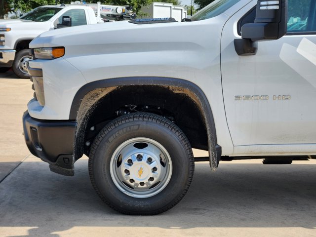 2024 Chevrolet Silverado 3500HD CC Work Truck 8