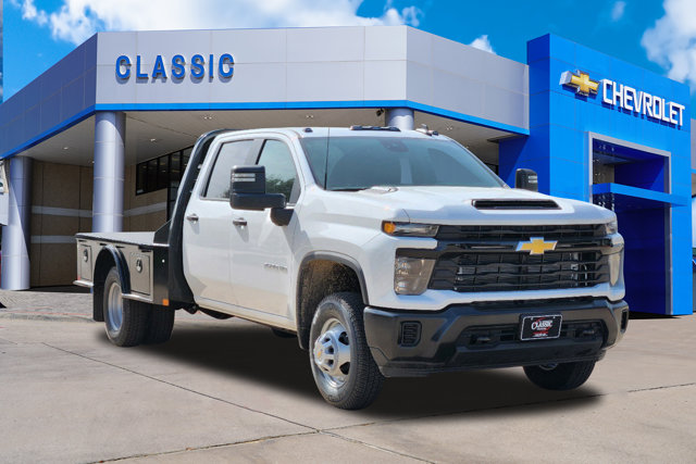 2024 Chevrolet Silverado 3500HD CC Work Truck 32