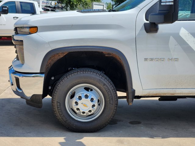 2024 Chevrolet Silverado 3500HD CC Work Truck 8