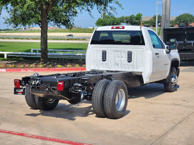 2024 Chevrolet Silverado 3500HD CC Work Truck 12