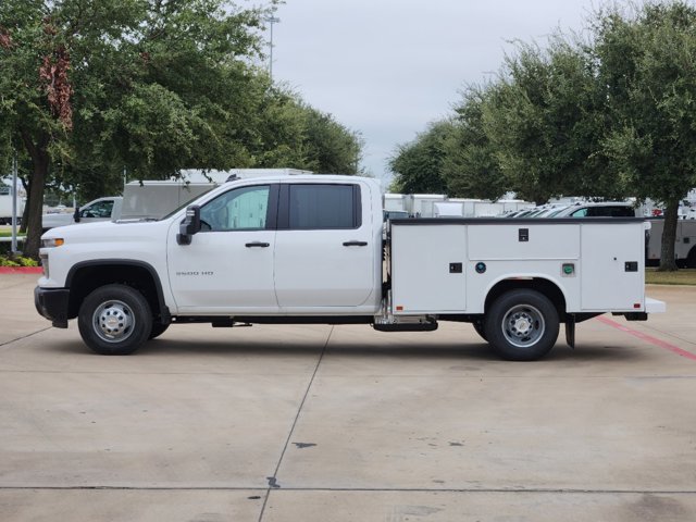 2024 Chevrolet Silverado 3500HD CC Work Truck 11