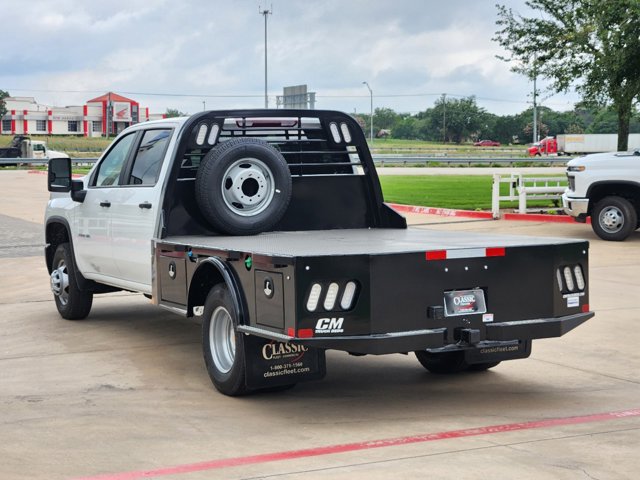 2024 Chevrolet Silverado 3500HD CC Work Truck 2