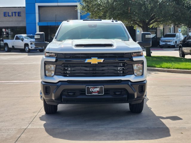 2024 Chevrolet Silverado 3500HD CC Work Truck 2