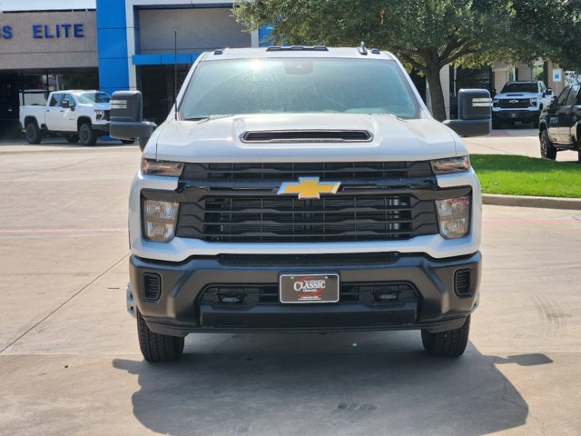 2024 Chevrolet Silverado 3500HD CC Work Truck 2