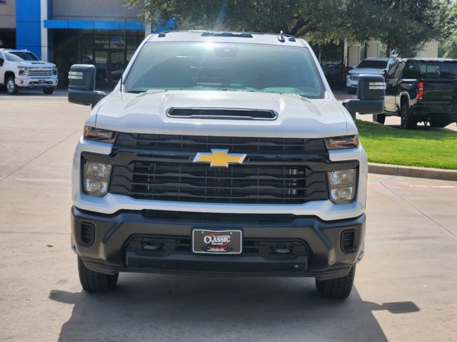 2024 Chevrolet Silverado 3500HD CC Work Truck 9