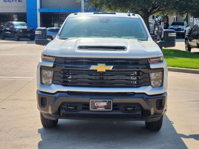 2024 Chevrolet Silverado 3500HD CC Work Truck 9