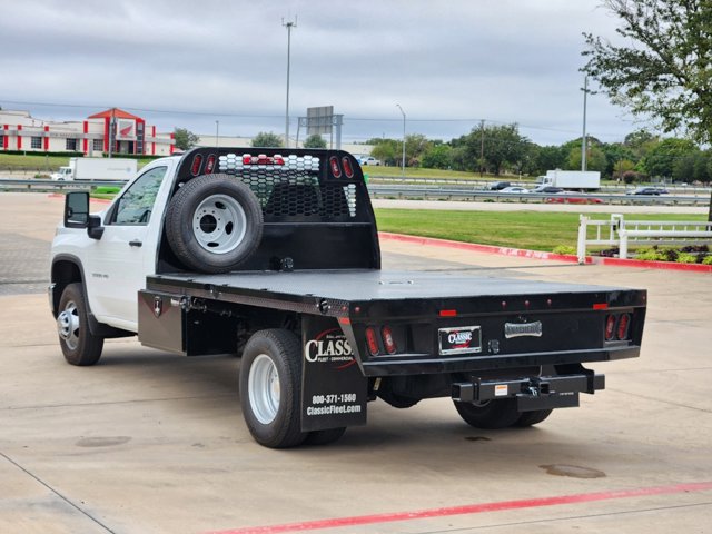 2024 Chevrolet Silverado 3500HD CC Work Truck 2