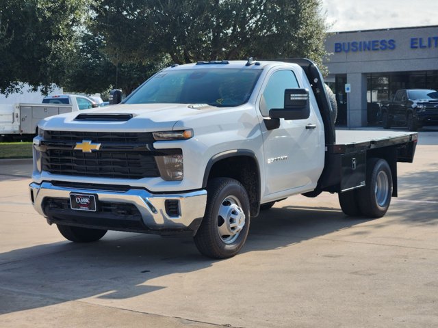 2024 Chevrolet Silverado 3500HD CC Work Truck 3