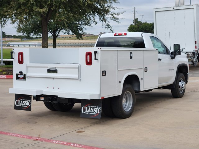 2024 Chevrolet Silverado 3500HD CC Work Truck 7