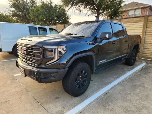 2024 GMC Sierra 1500 AT4X 2